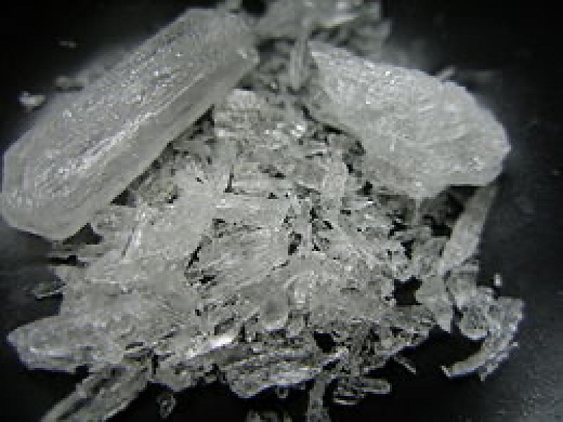 Kupte si MDMA, metamfetamin, mefedron, GHB, efedrin, ketamin