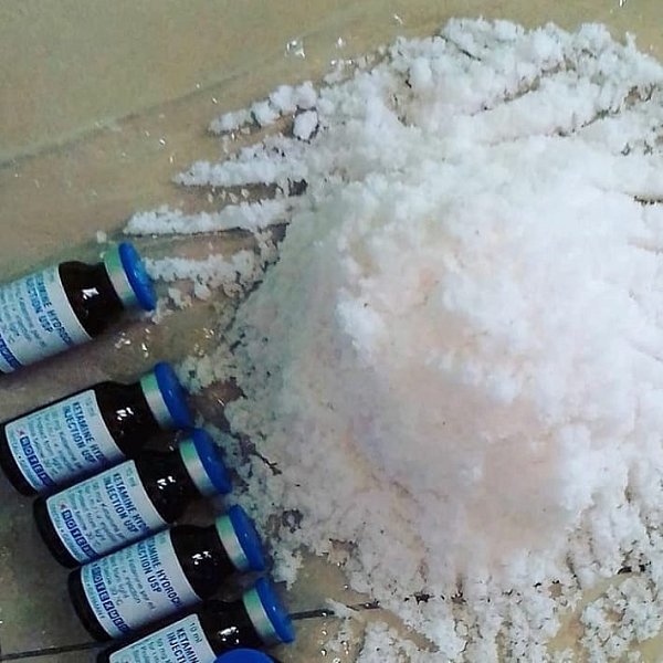MDMA, Heroin, Kokain, Efedrin, Ketamin, Pervitin, LSD 250µg, Mefedron (4-MMC), Kodeinový sirup 473ml, Fentanyl Naplaste 50µg